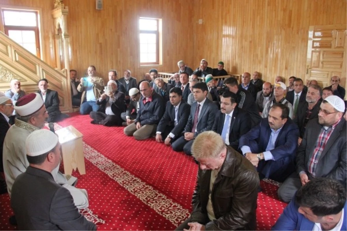 Trabzon\'da Kolobna Yaylasındaki Cami Törenle Açıldı