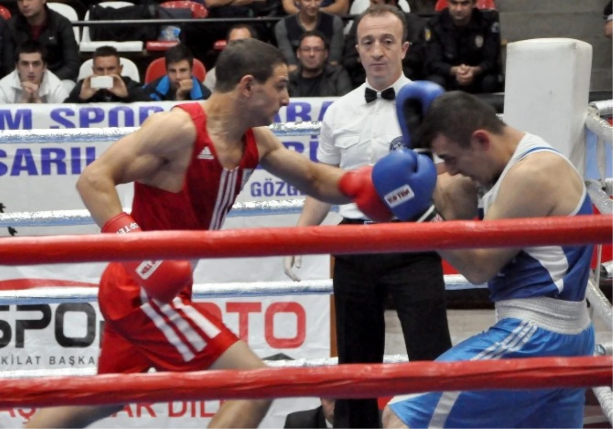 Uşak\'ta Türkiye Büyükler Boks Şampiyonası Elemeleri