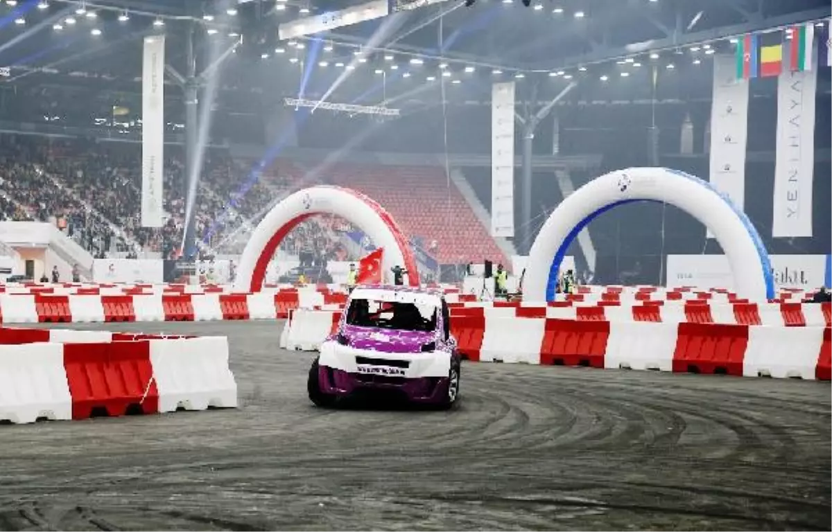 Volkicar V1 Challenge Organizasyonunun Azerbaycan Lansmanı Bakü\'de Yapıldı