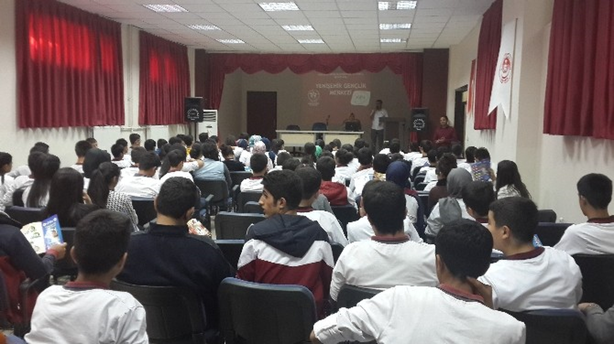 Ygm\'den, Gençlerle Seminer