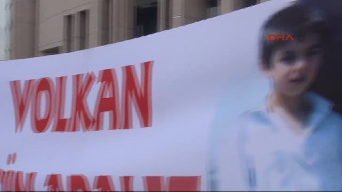 10 Yaşındaki Oğlu Manevra Yapan Kamyonun Altında Ölen Babanın İsyanı Açıklaması