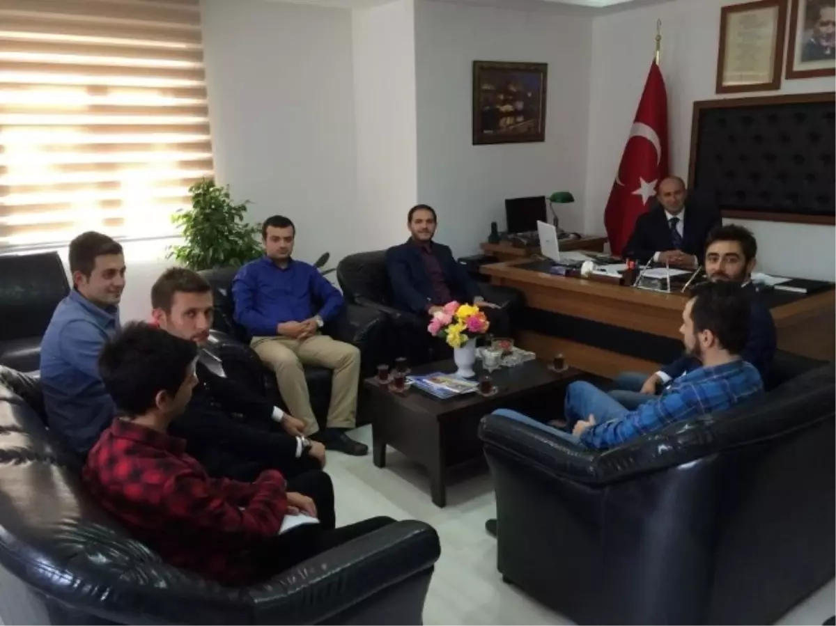 Ak Gençlik'ten Yurtkur'a Ziyaret