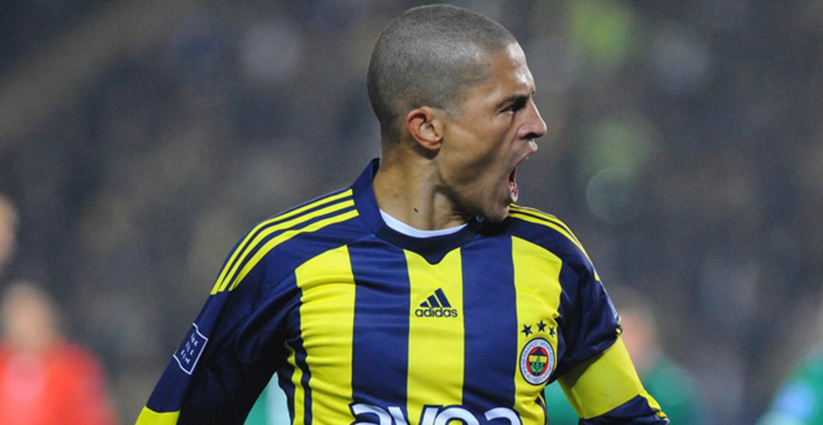 Alex\'ten Galatasaray Maçı Öncesi Fotoğraflı Mesaj