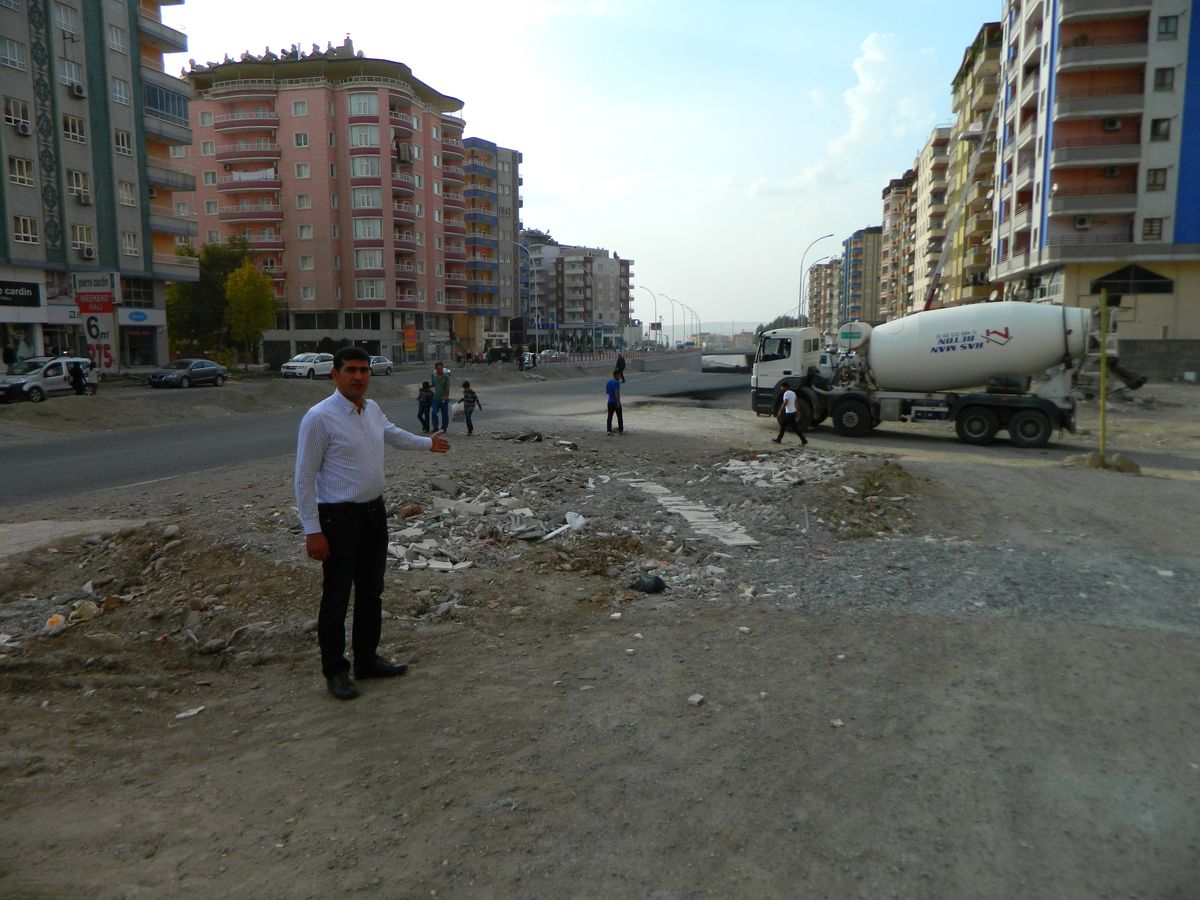 Ara Yoldaki Çalışmalar Esnafı Ve Sürücüleri Bezdirdi