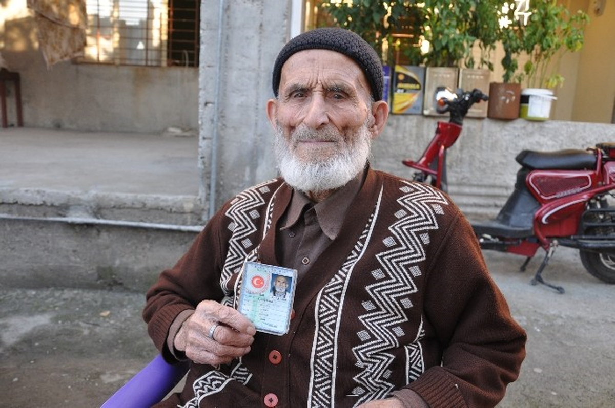 Asırlık Dedenin Uzun Yaşam Sırrı