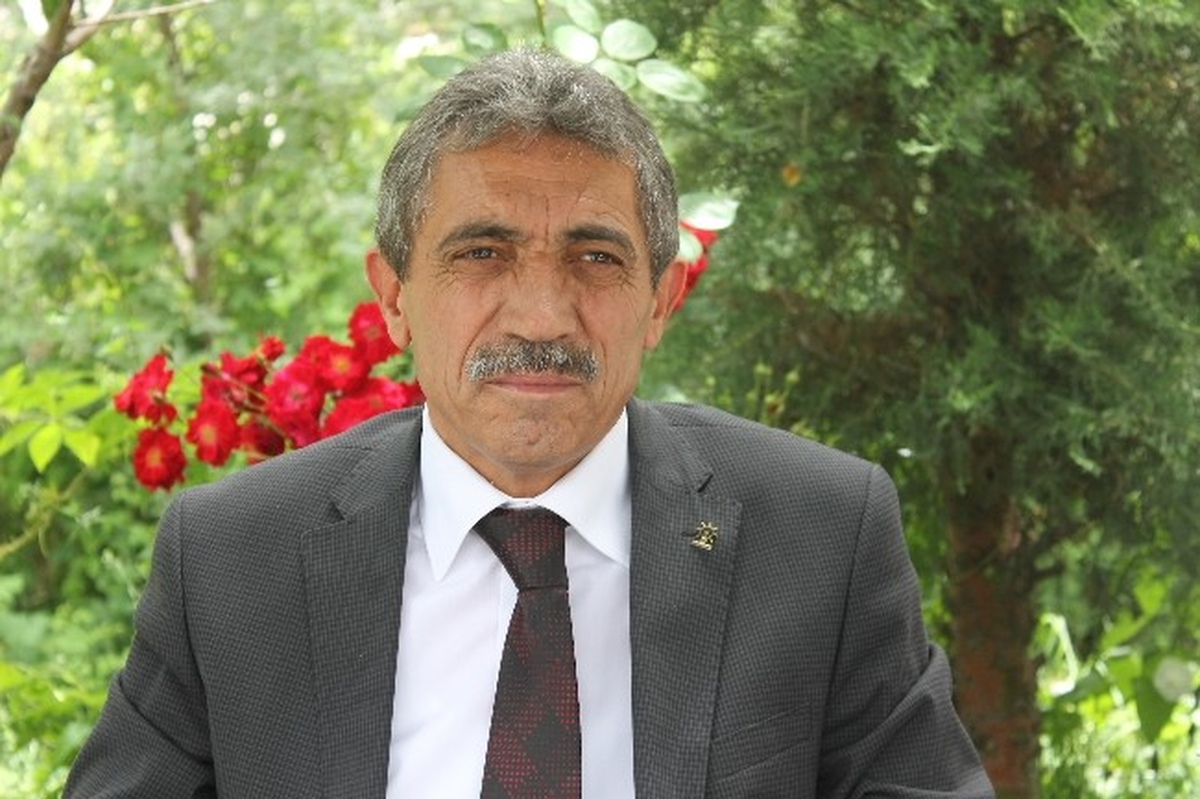 AK Parti\'li Çelik: "Kobani Eylemcileri Amaçlarına Ulaşamayacak"