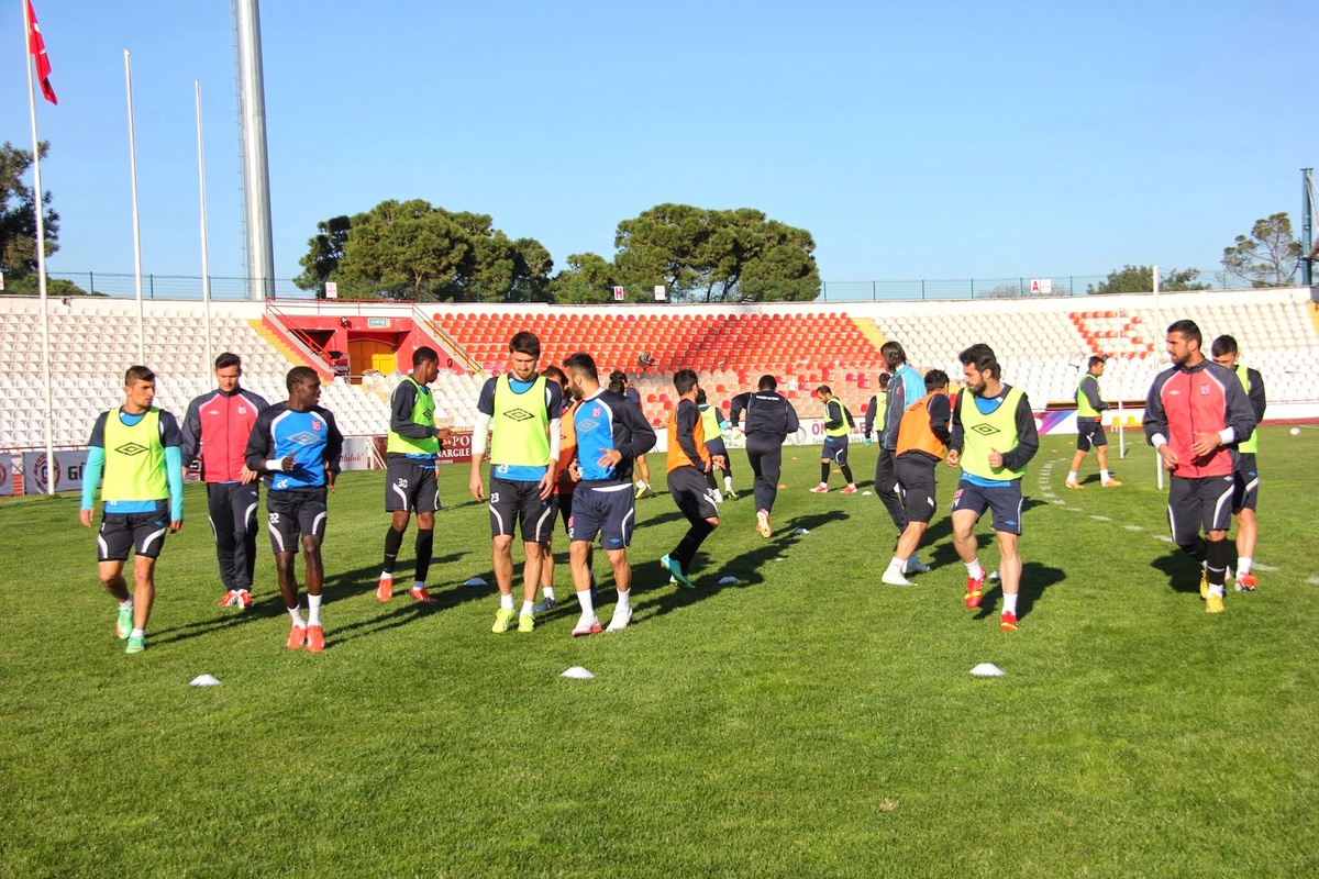 Balıkesirspor\'da Çaykur Rizespor Maçı Hazırlıkları
