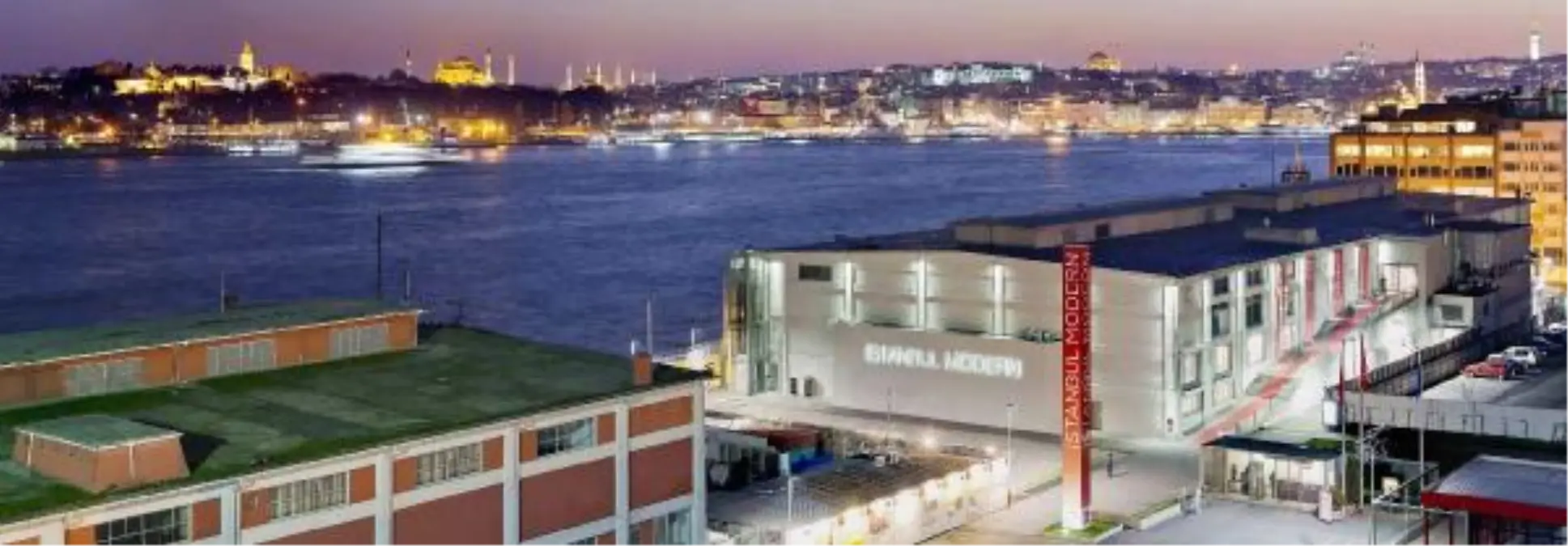 Bbc, İstanbul Modern\'i "Türkiye Sanatını Değiştiren Müze" Diye Tanıttı
