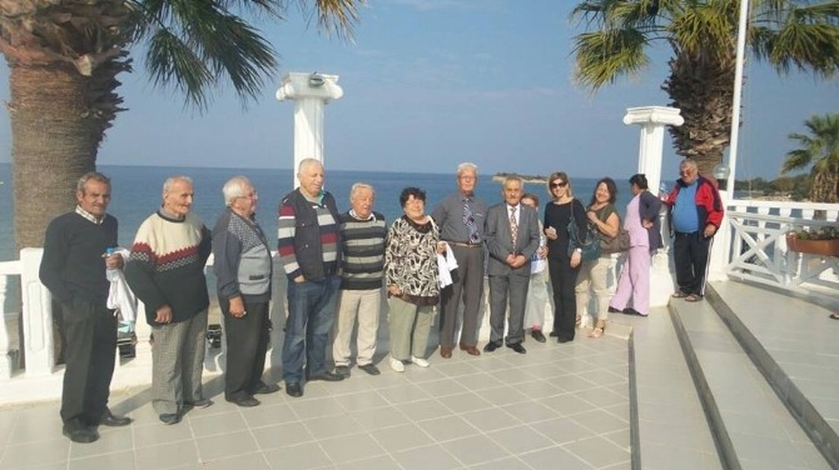 Didim\'de Huzurevi Sakinleri Kahvaltıda Biraraya Geldi