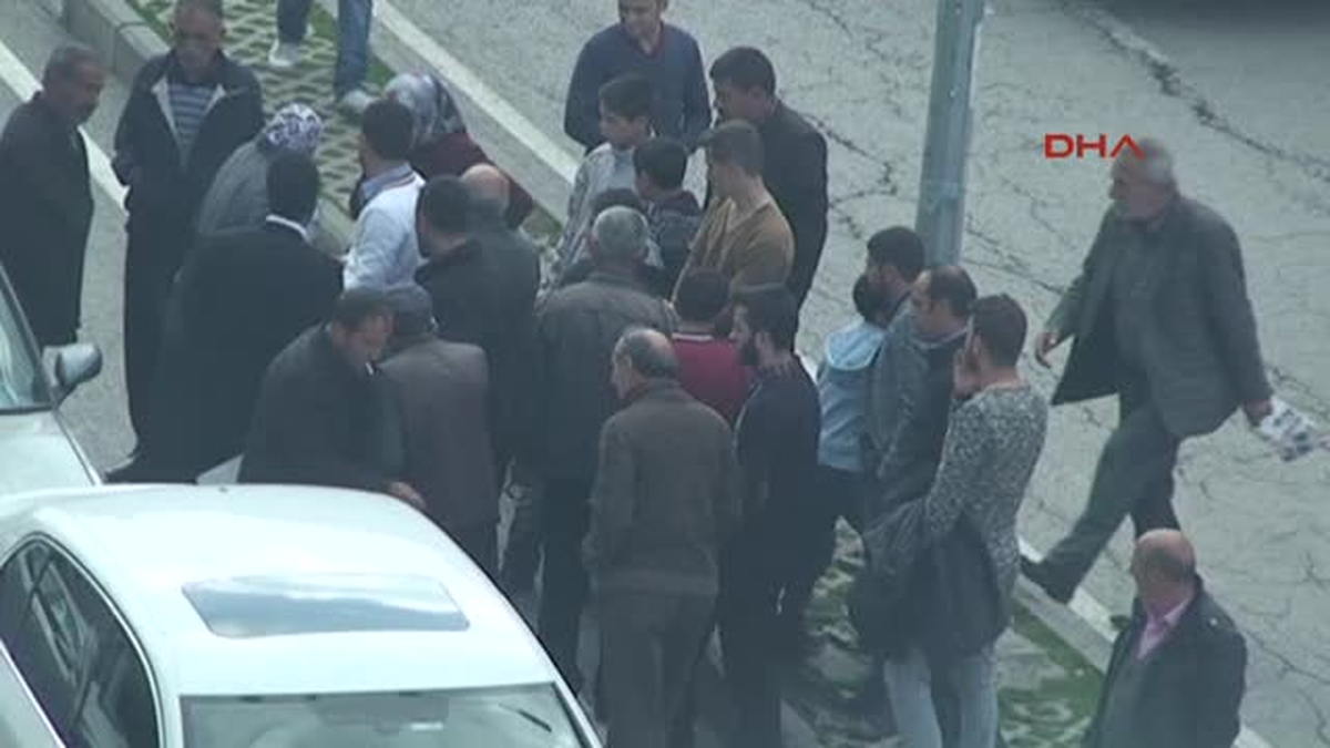 Erzurum Kaza Sonrası Göz Yaşına Boğuldular