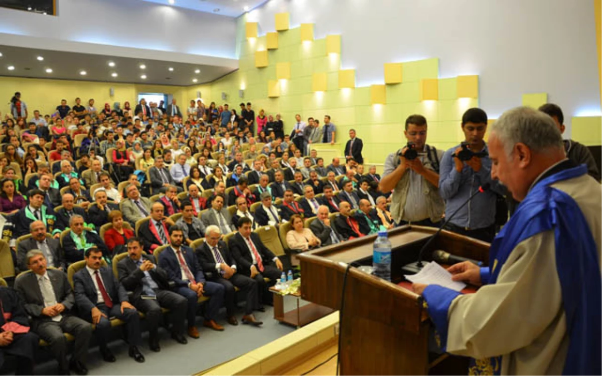 Harran Üniversitesi\'nde Akademik Yıl Açılışı
