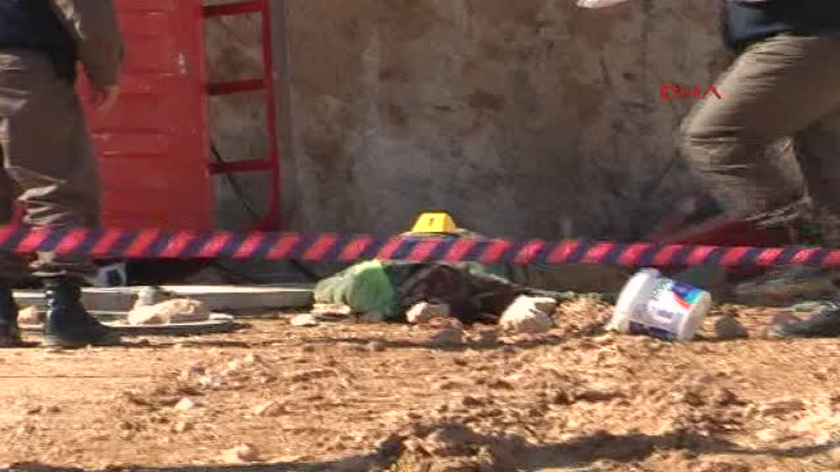 Isparta İşçileri Taşıyan Kamyonet Devrildi: 4 Ölü