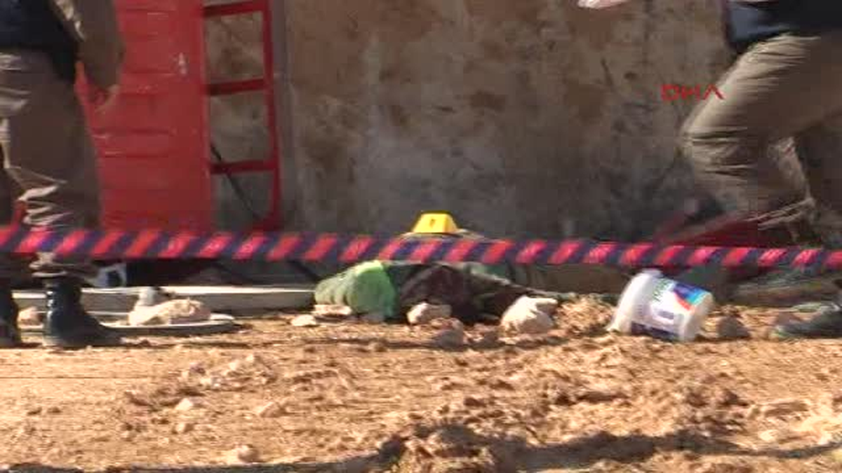 Isparta\'da Kamyonet Devrildi: 4 Ölü, 11 Yaralı