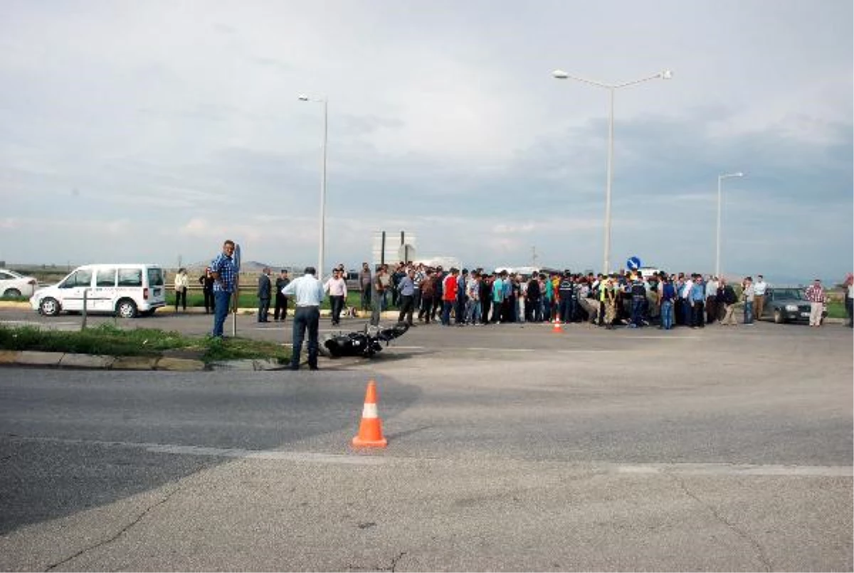 Osmaniye\'de Trafik Kazası: 1 Ölü, 1 Yaralı