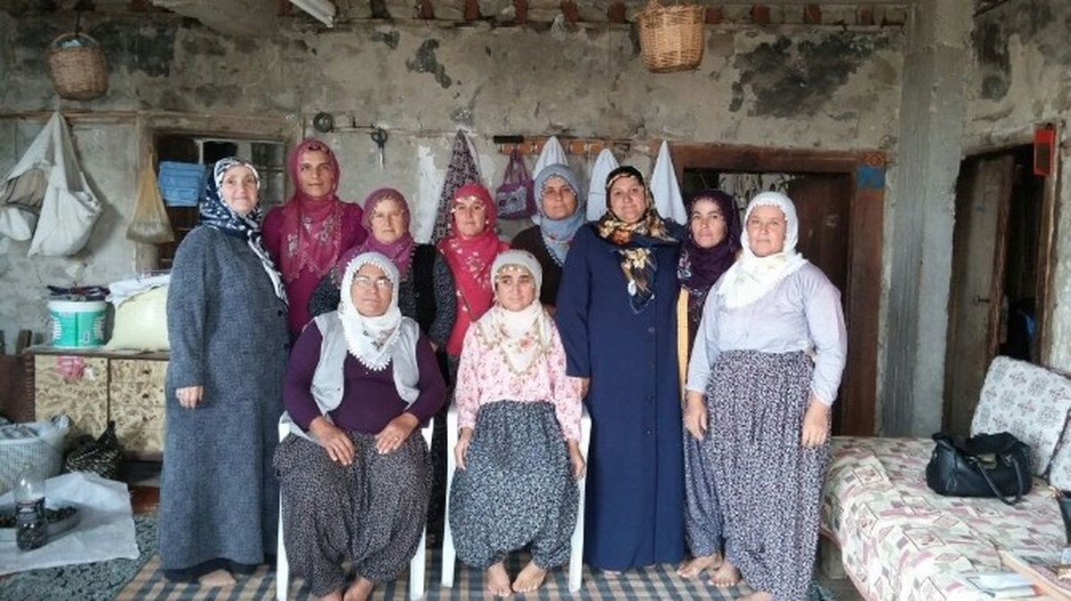 MHP Kadın Kollarından Köylerde Sağlık Çalışması