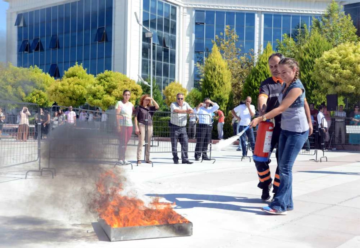 Muratpaşa Belediyesinde Yangın Tatbikatı Yapıldı