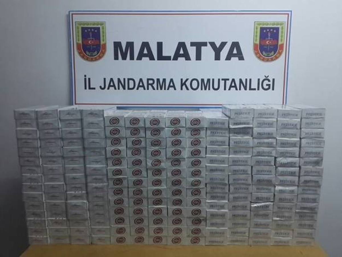 Otobüste Kaçak Sigara Ele Geçirildi
