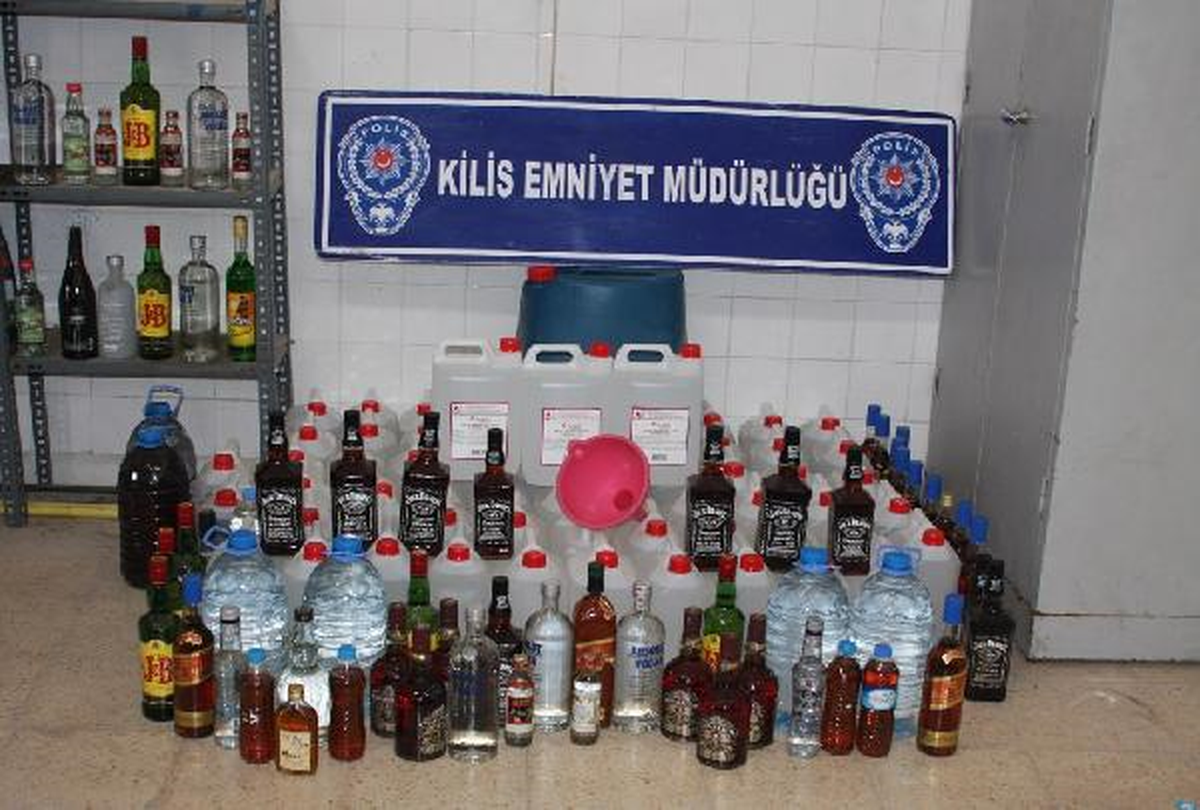 Sahte İçki ve Kaçak Sigara Operasyonu: 4 Gözaltı