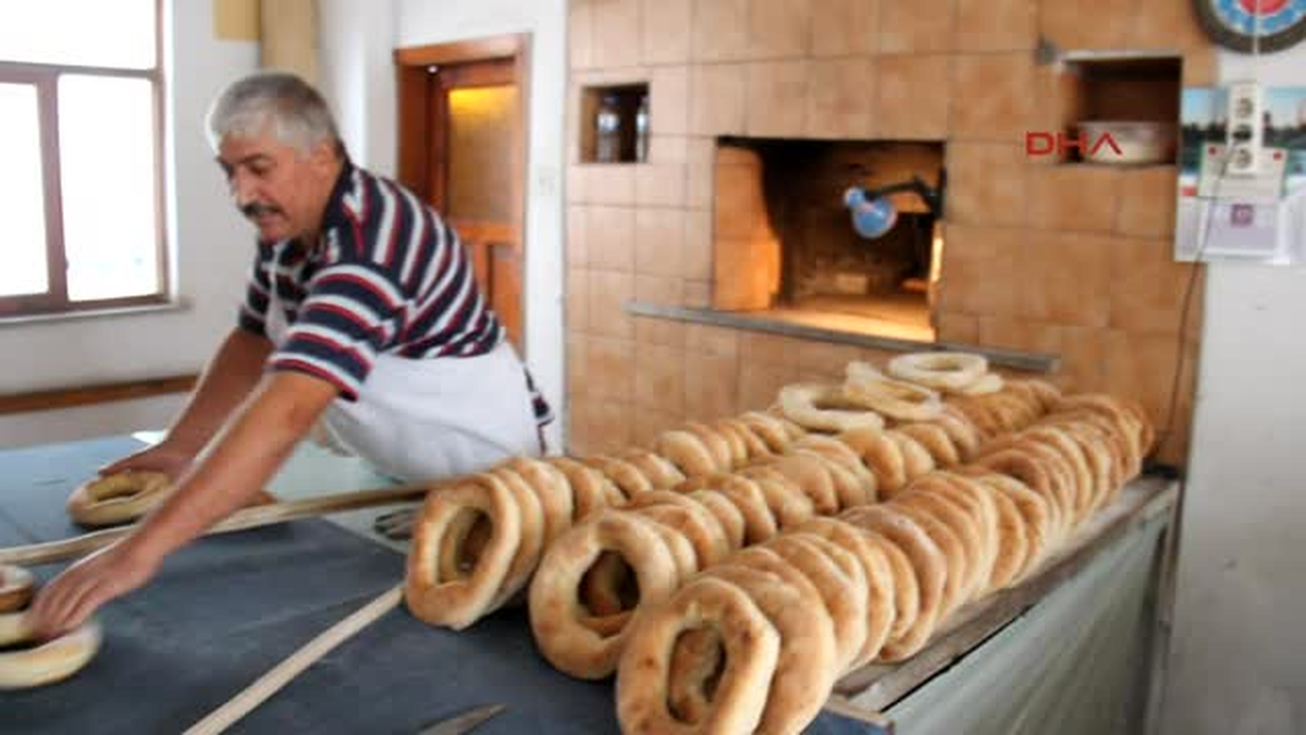 Sivas\'ın 2 Yıl Bayatlamayan \'Fırın Kurusu\' Ekmeği