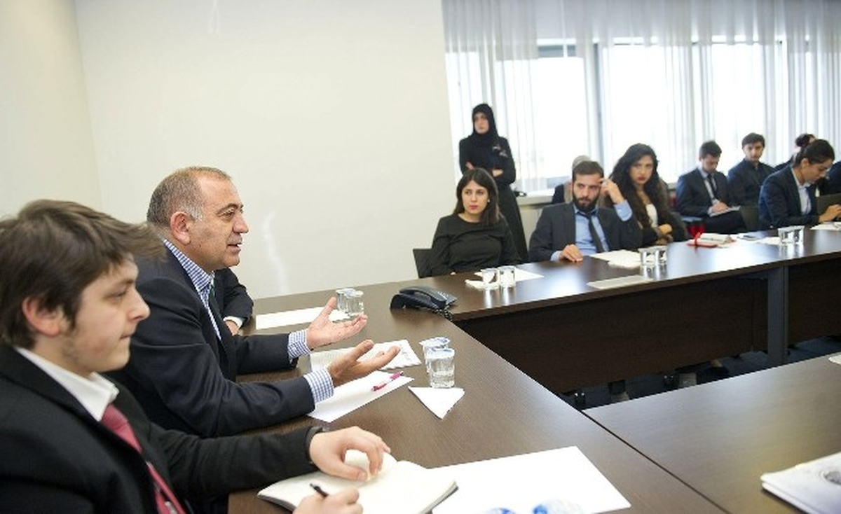 TUİÇ Üyeleri CHP Genel Sekreteri Tekin\'i Ziyaret Etti