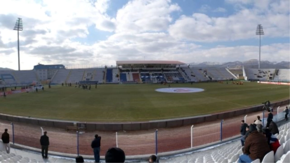 Yenikent Asaş Stadyumu\'nun İsmi \'Osmanlı Stadyumu\' Olarak Değiştirildi