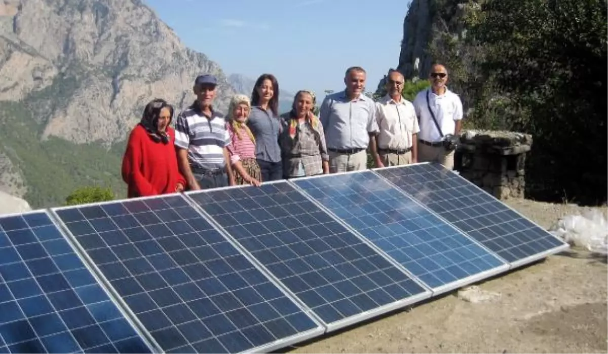 64 Yıllık Karanlıktan Güneş Enerjisi Kurtardı