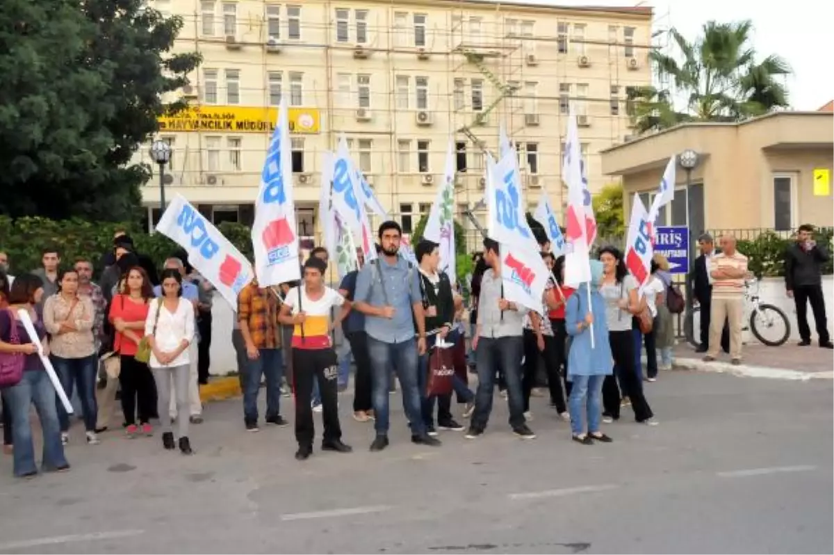 Antalya\'da 14 Kobani Gözaltısı İçin Protesto