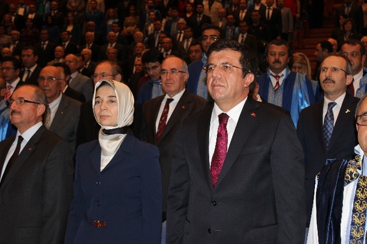 Bakan Zeybekci\'den Kobani Çıkışı