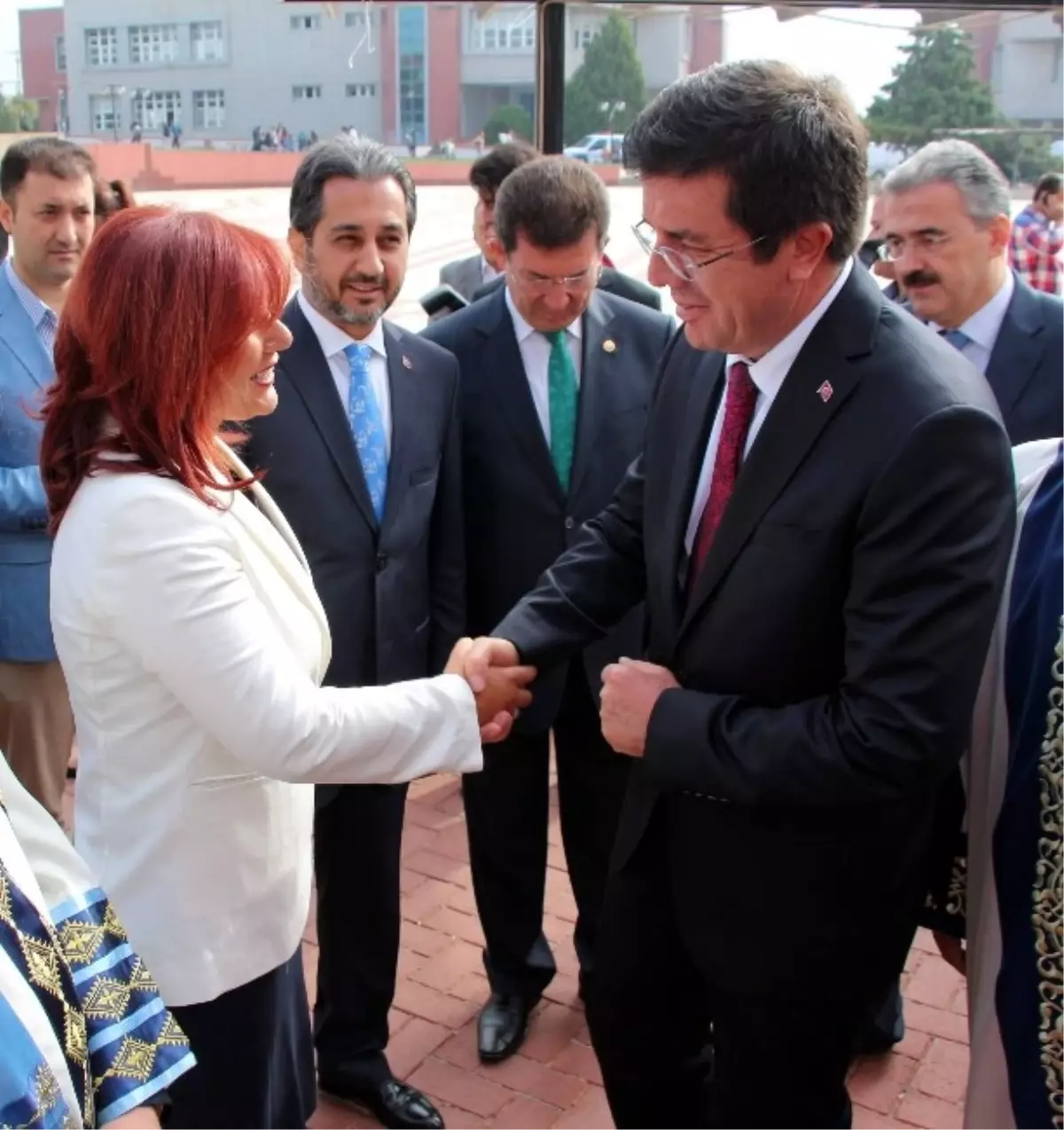 Bakan Zeybekci: "Ortadoğu\'da Tek Masum Ülke Türkiye\'dir"