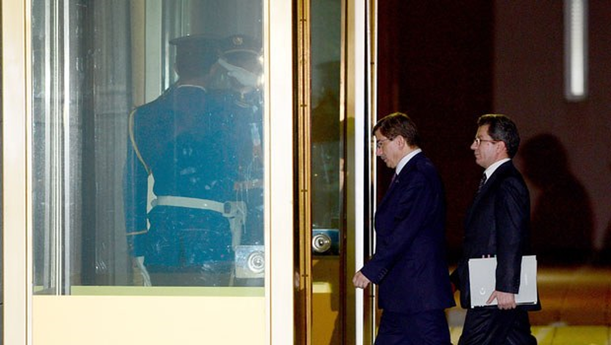 Başbakan Davutoğlu, Başbakanlık Resmi Konutuna Taşındı