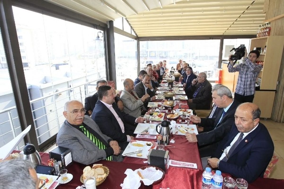 Başkanlar, Gebzeli Muhtarları Ağırladı