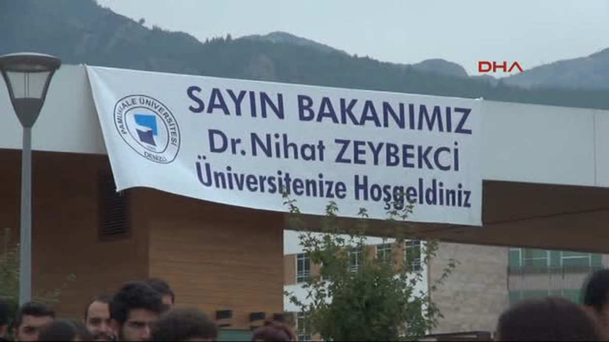 Denizli Kampus Girişinde Protesto