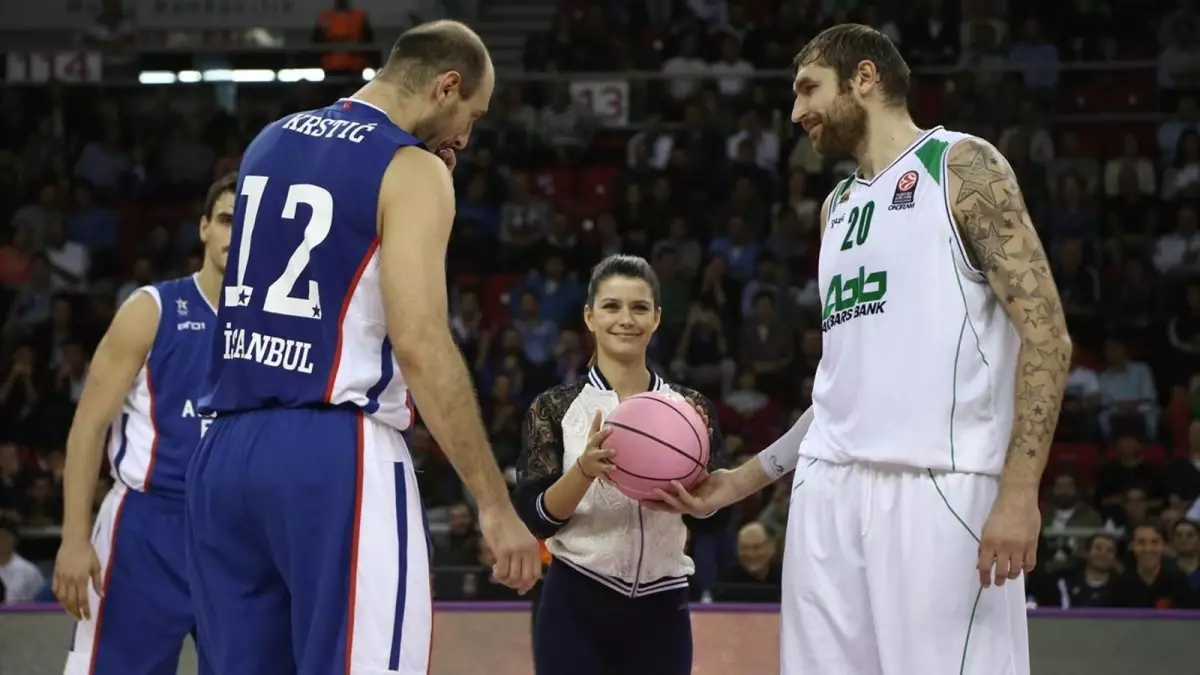 Euroleague\'de Hava Atışını Beren Saat Yaptı