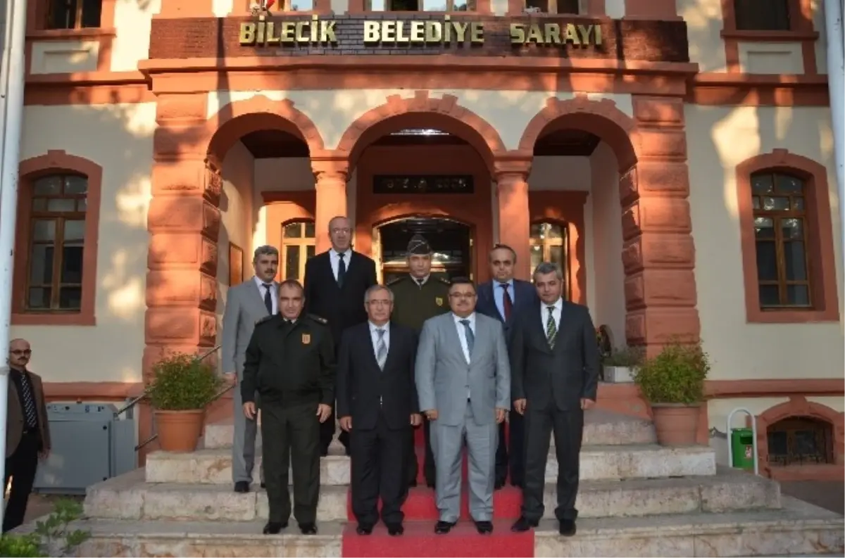 Hac İbadetini Yerine Getiren Başkan Selim Yağcı\'ya İl Protokolünden Ziyaret