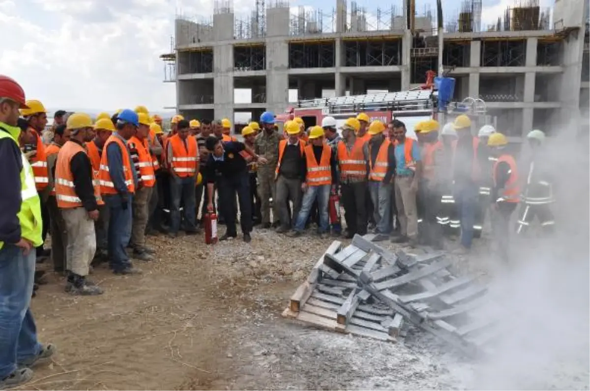 Hastane Şantiyesinde Yangın Tatbikatı