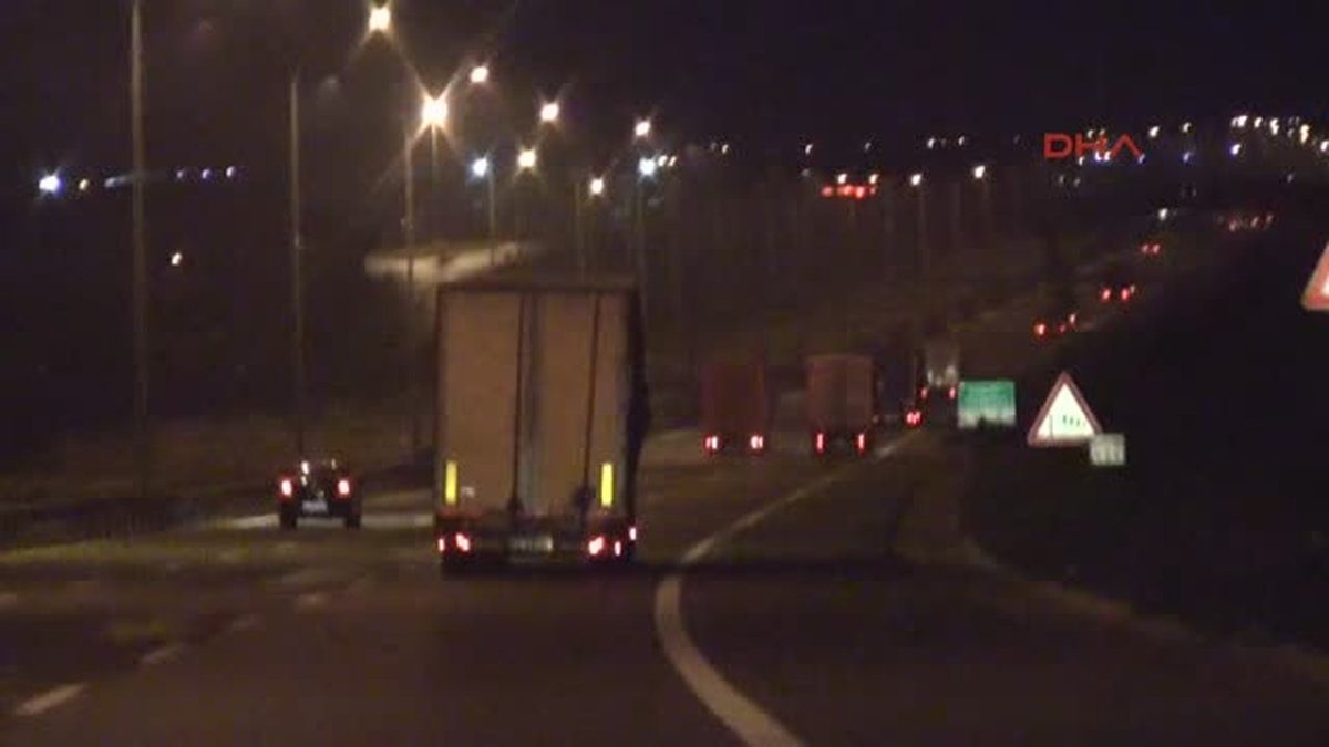 İstanbul\'da 66 Bin 200 Paket Kaçak Sigara Yakalandı