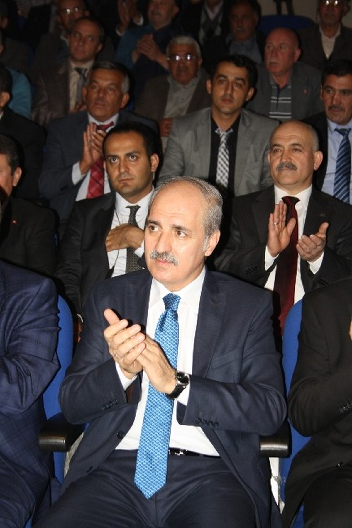 Numan Kurtulmuş Burdur\'da Partilileriyle Buluştu
