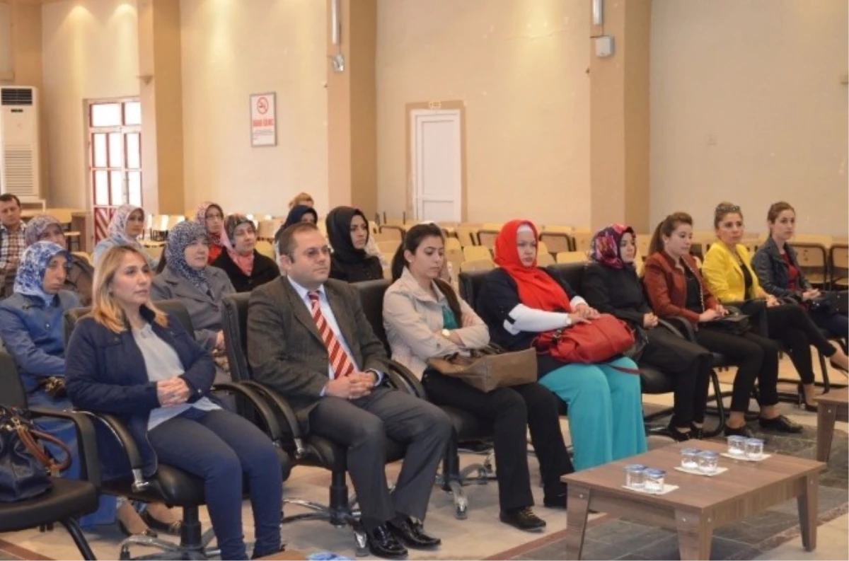 Osmaneli İlçe Milli Eğitim Müdürlüğü\'nün Bilinçli Aile Seminerleri Başladı