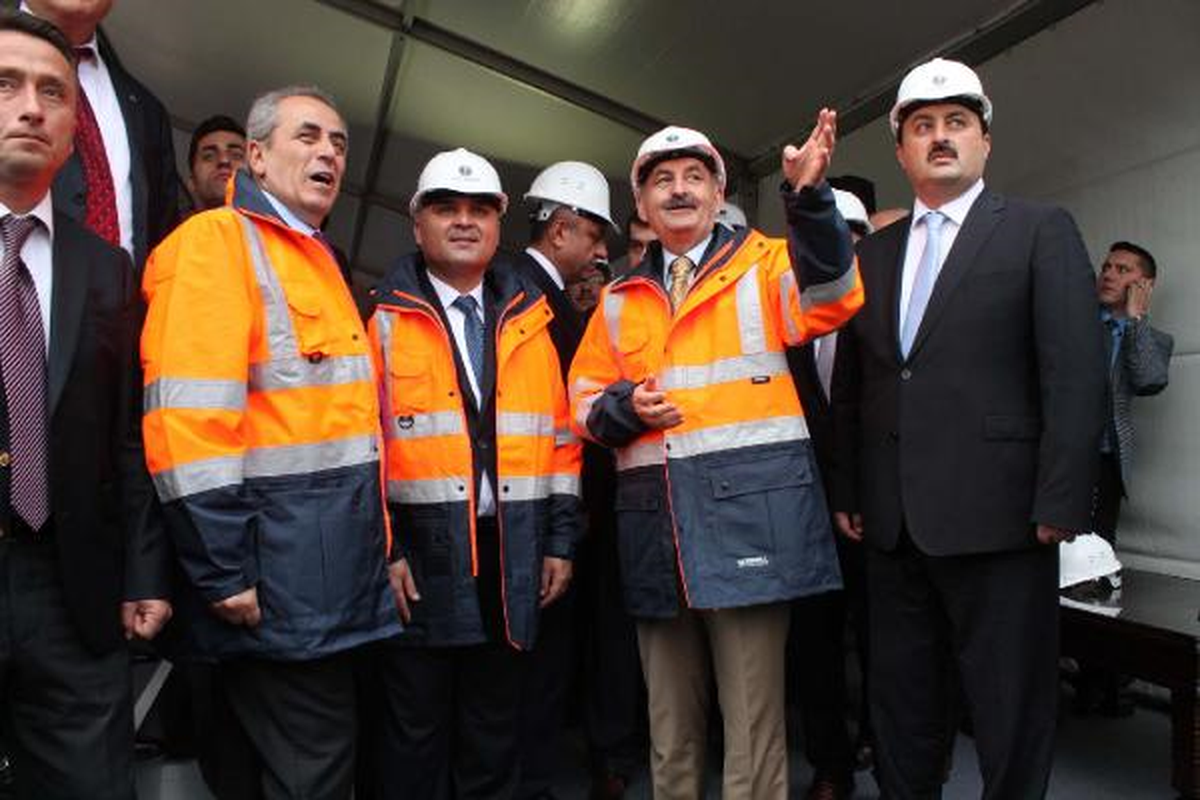 Müezzinoğlu: Milletin Hak ve Hukukunu Tuzak Kuranlara Teslim Etmiyoruz