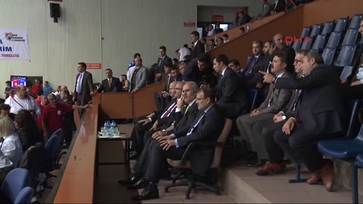 Bakan Kılıç, Osmangazi Gençlik Merkezinin Açılışını Yaptı