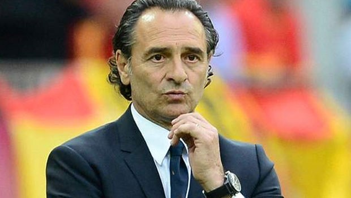 Cesare Prandelli\'den Flaş Wesley Sneijder Açıklaması