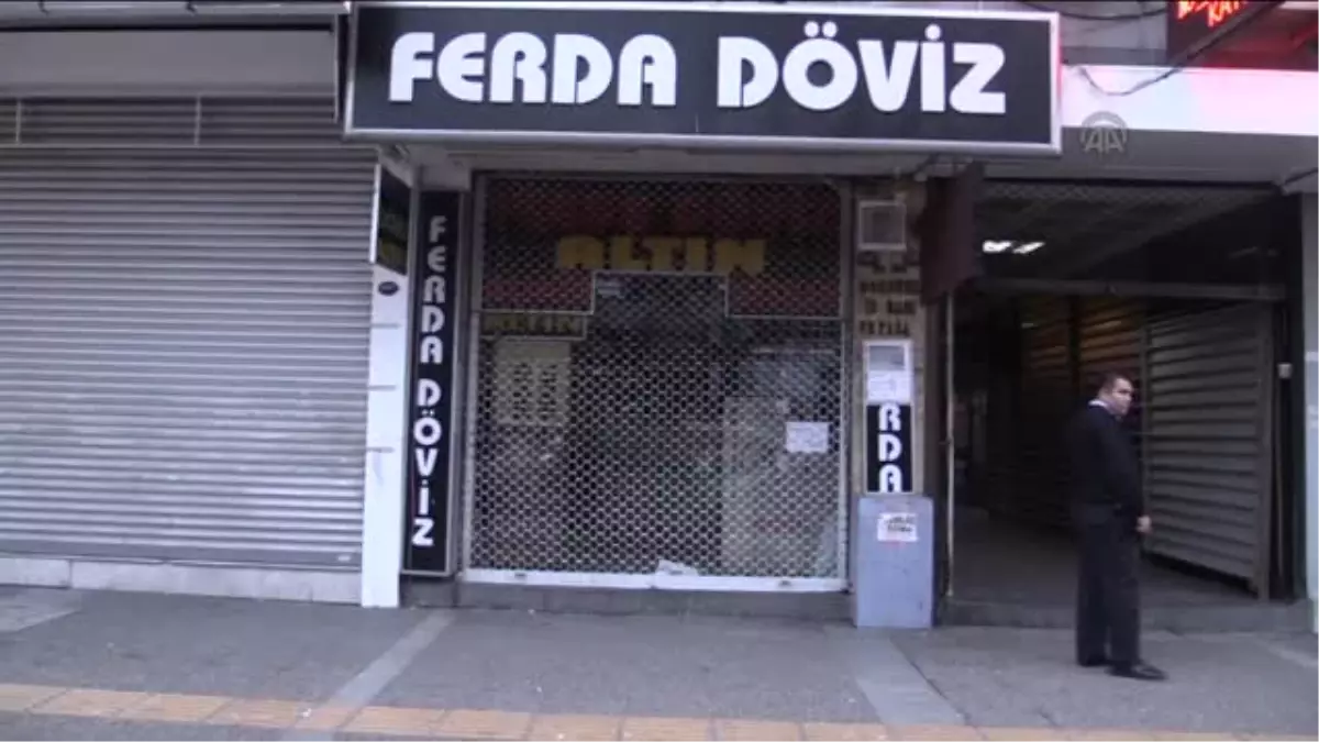 İzmir\'de Döviz Bürosu Soyuldu