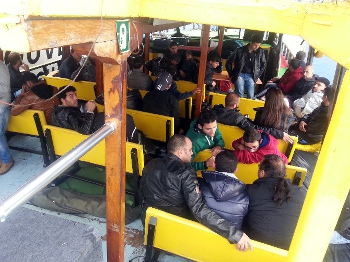 Gezi Teknesinde 124 Suriyeli Kaçak Yakalandı