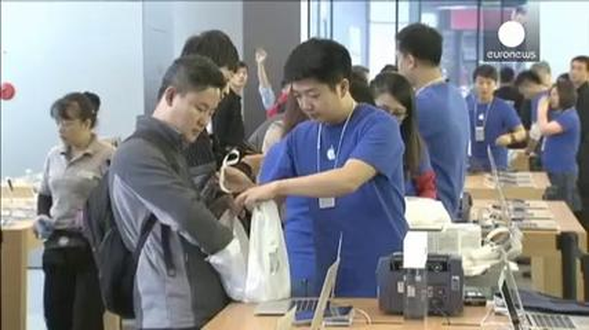 İphone 6 ve İphone 6 Plus Çin ve Hindistan\'da Piyasaya Sunuldu