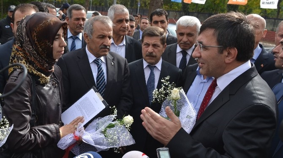 Bakan Yılmaz, Gündeme Dair Açıklamalarda Bulundu