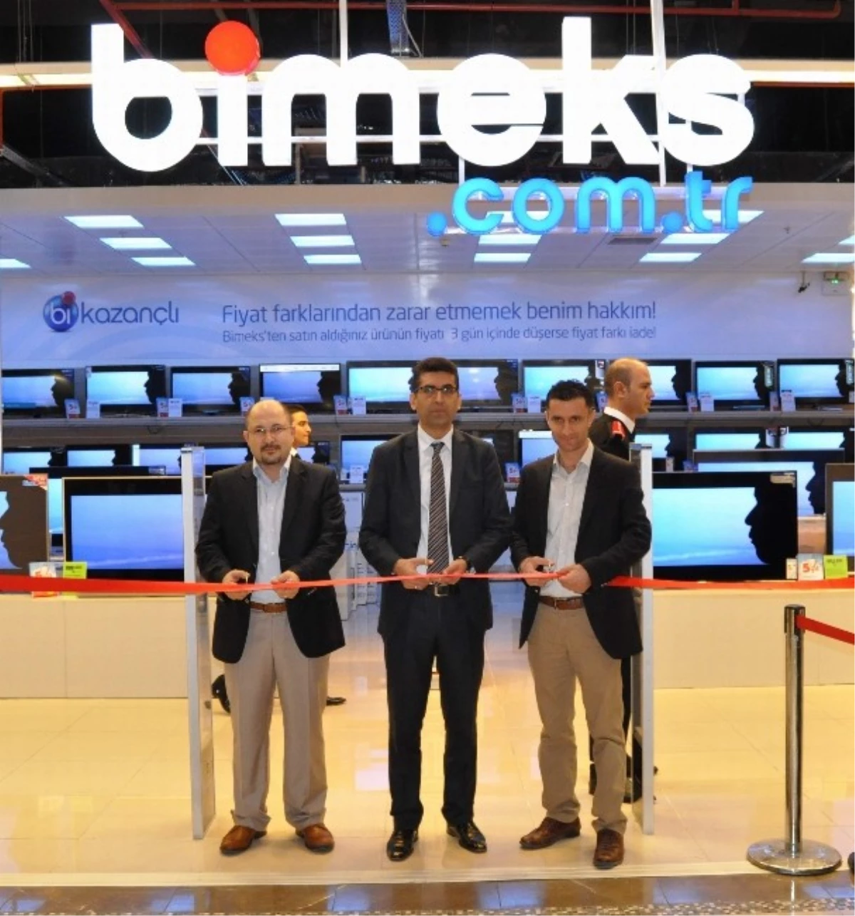 Bimeks, Sanko Park AVM\'de Açıldı