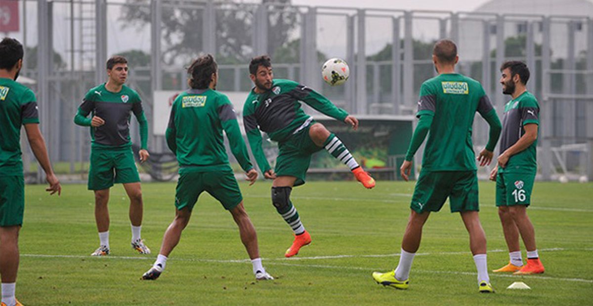 Bursaspor Moral Arıyor