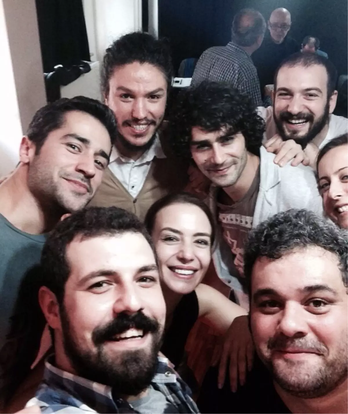 Deniz Uğur\'a "Guguk Kuşu" Provasında Doğum Günü Sürprizi!