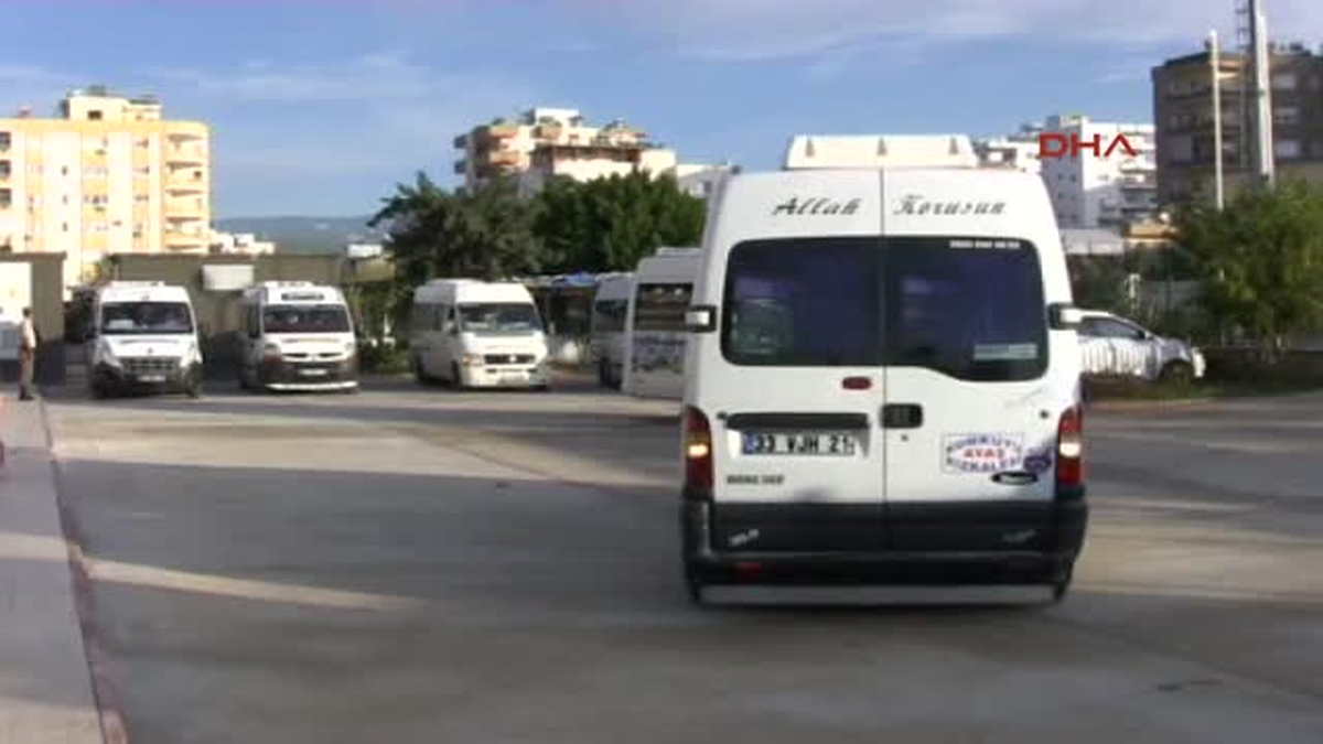 Erdemli\'de Teknede 200 Suriyeli Yakalandı