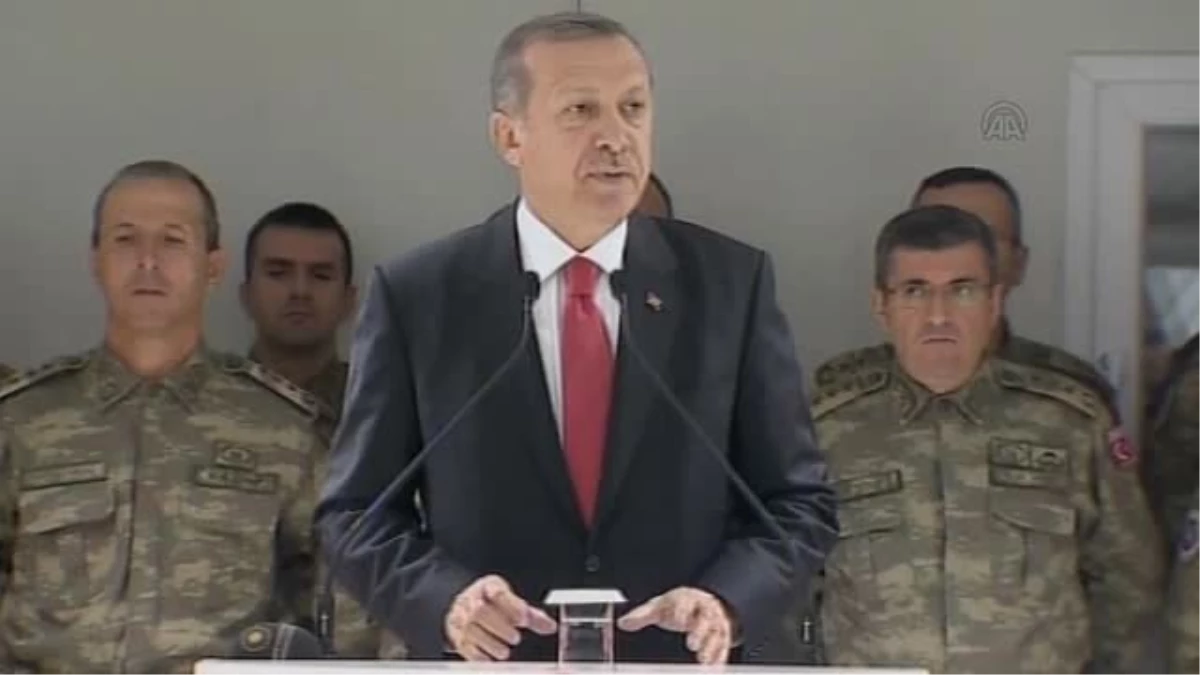 Erdoğan: "Kobani\'den Türkiye\'ye Sığınanlara Kucak Açan TSK Olmuştur"